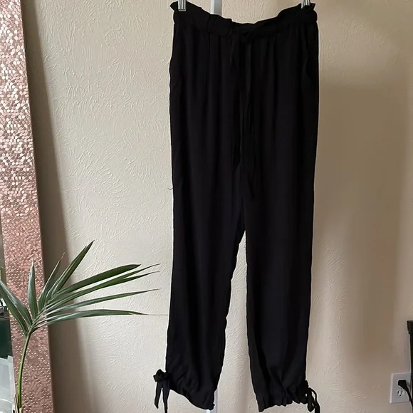 Lulus Sebastian jersey black paper bag pants - Picture 3 of 12